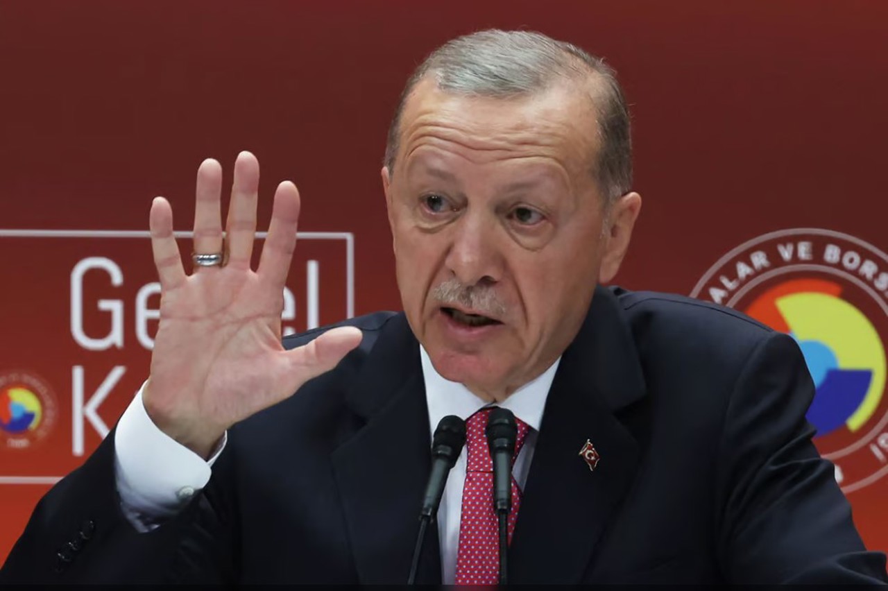 Președintele Turciei și-a anulat participarea la Summitul Comunității Politice Europene