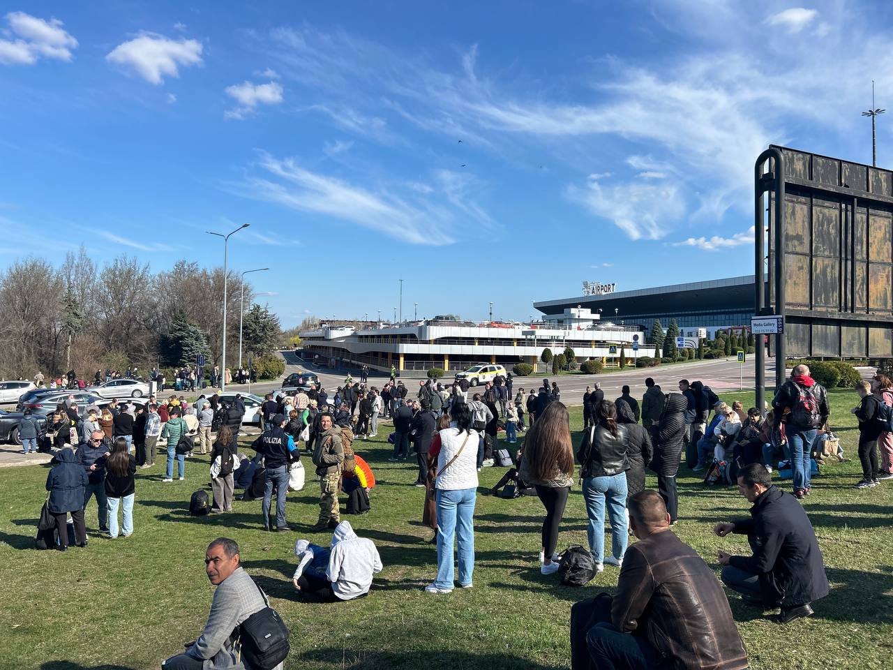(ВИДЕО) Работа кишиневского аэропорта приостановлена из-за сообщения о «минировании»