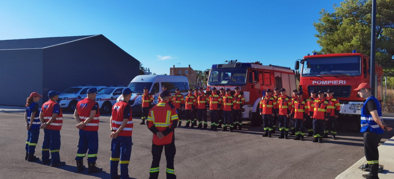 Pompierii moldoveni au ajuns în Grecia. Vor ajuta la stingerea incendiilor de vegetație, alături de colegii din alte 11 țări