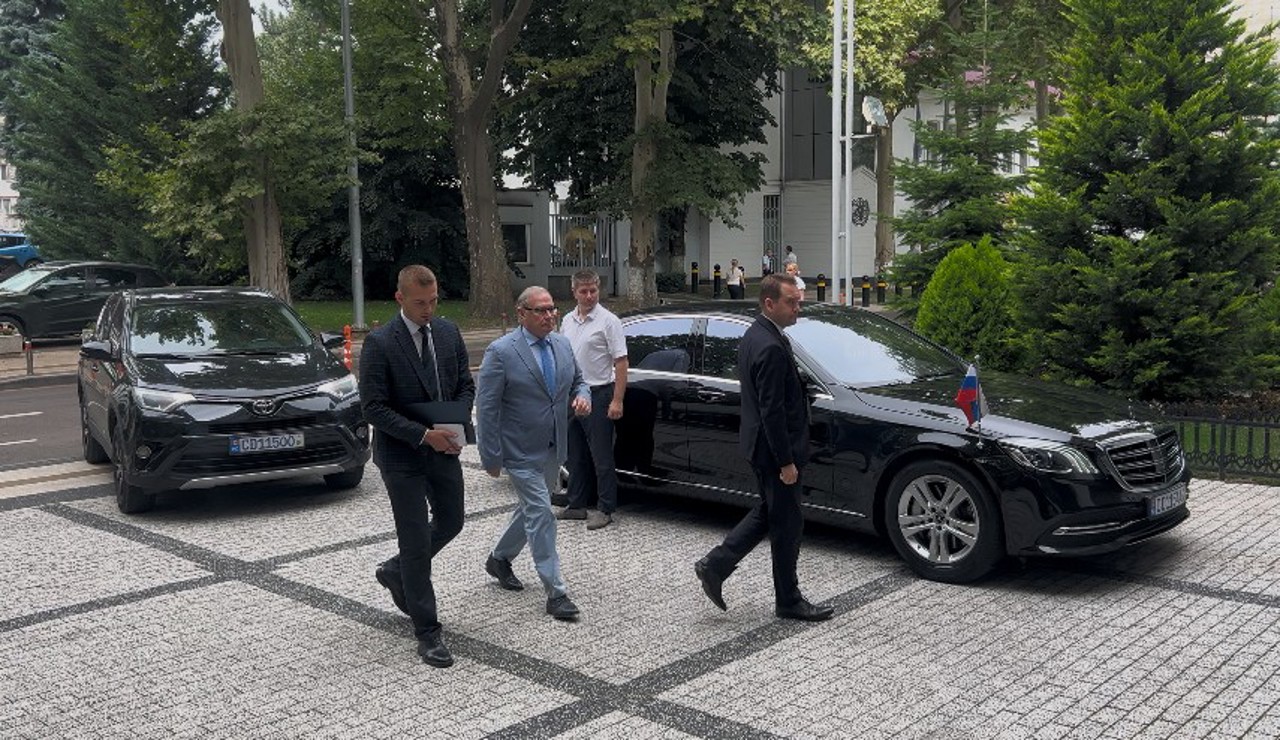 „Risc pentru cetățeni”: Ambasadorul agreat al Federației Ruse, convocat la MAE după ce o nouă dronă a căzut pe teritoriul R. Moldova