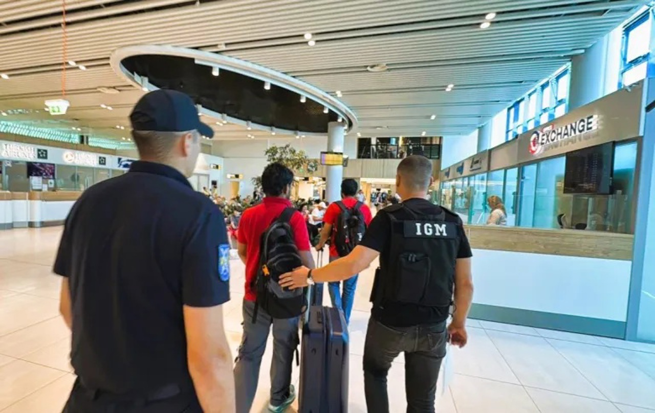 Indian citizen illegally entered Moldova en route to Romania; receives five-year ban