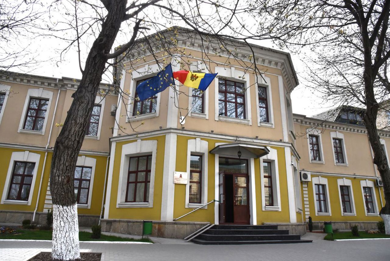 Cazul „diplomelor false” de la USMF: Ancheta internă nu a constatat încălcări ale legii