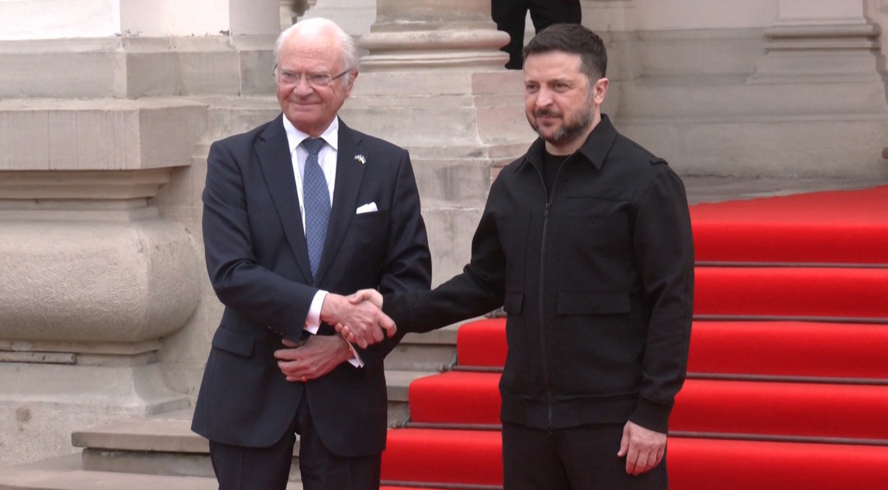 Vizită istorică a Regelui Suediei la Lvov, în plin val de atacuri asupra Ucrainei