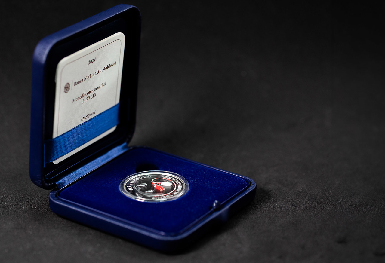 Trei monede dedicate simbolurilor primăverii, emise în R. Moldova de BNM