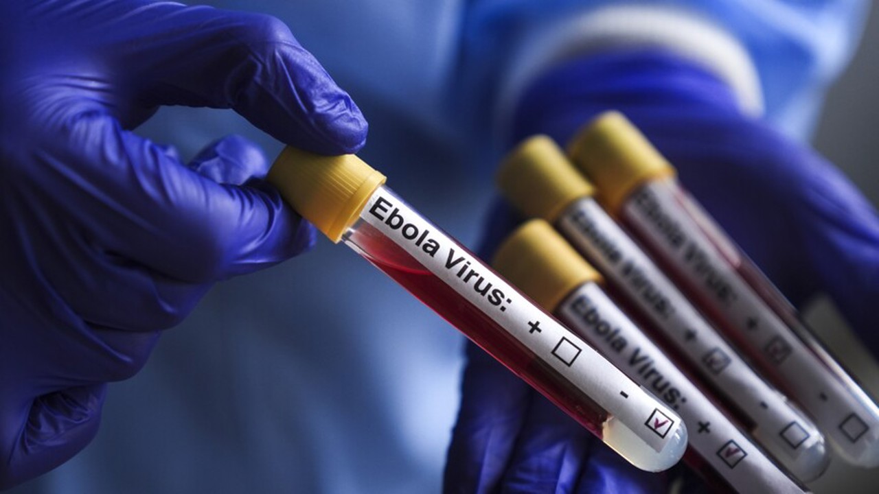 Un medic întors din Congo, diagnosticat cu Ebola în Franța