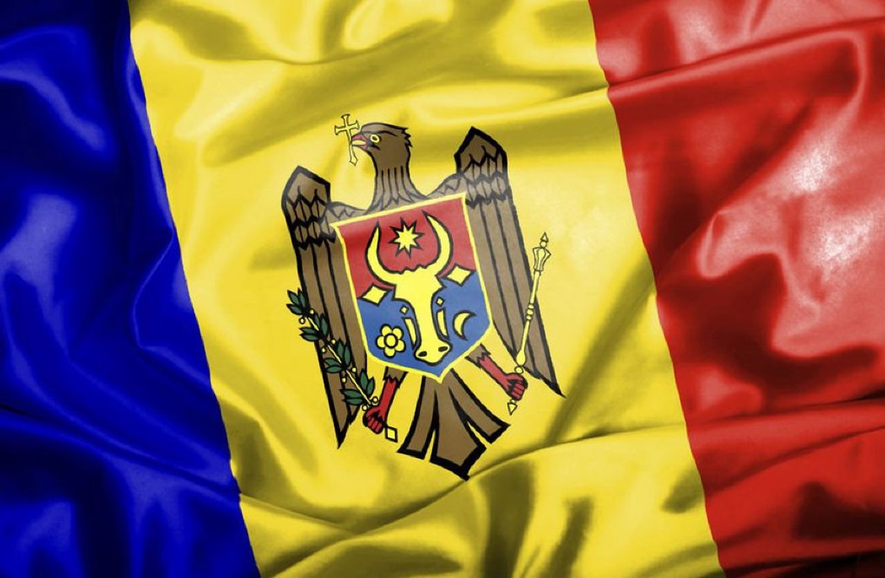 Calendarul zilei // Se introduce tricolorul albastru-galben-roșu ca drapel de stat în Republica Moldova