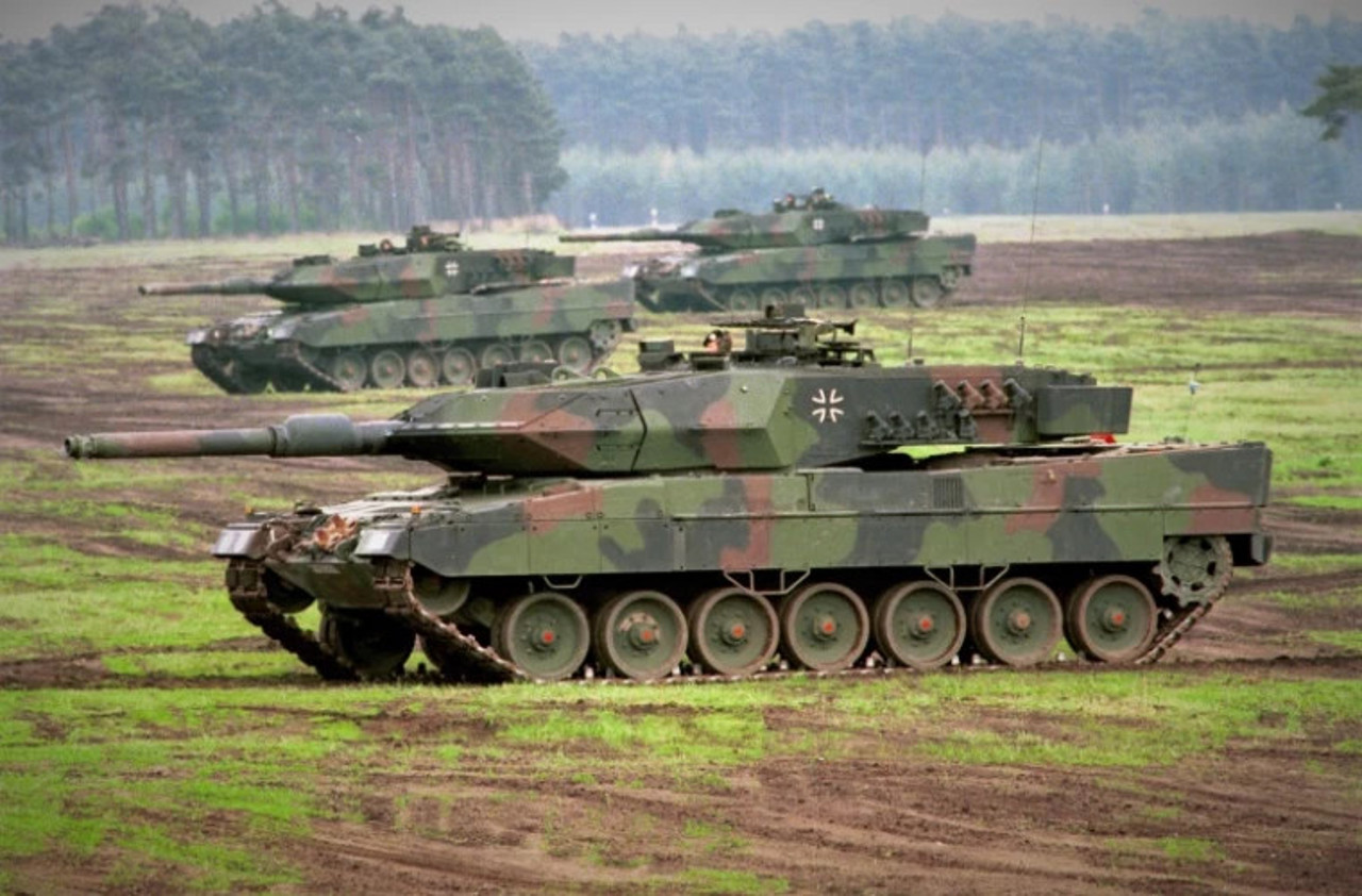 Ukrainian Defense Minister: "The German Leopard tanks, which started arriving in Ukraine, would be used in April or May"