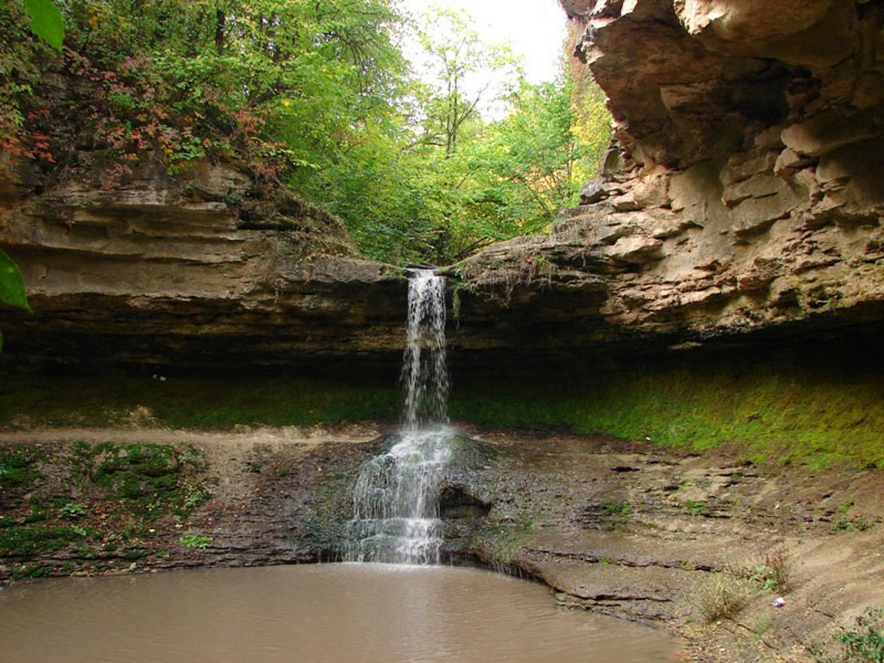 Rezina's iconic waterfall vanishes amidst drought