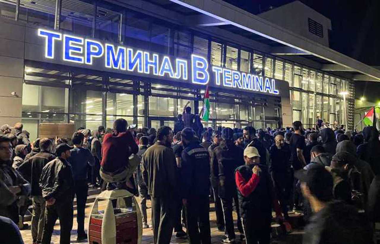 60 people, detained after the storming of the Mahacikala airport by hundreds of people