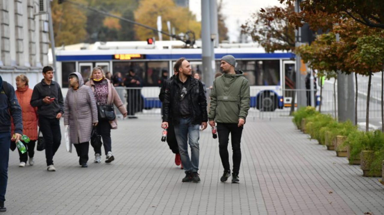 Veniturile moldovenilor au crescut anul trecut cu peste 9 la sută: „Insuficient pentru un trai decent”, spun oamenii 