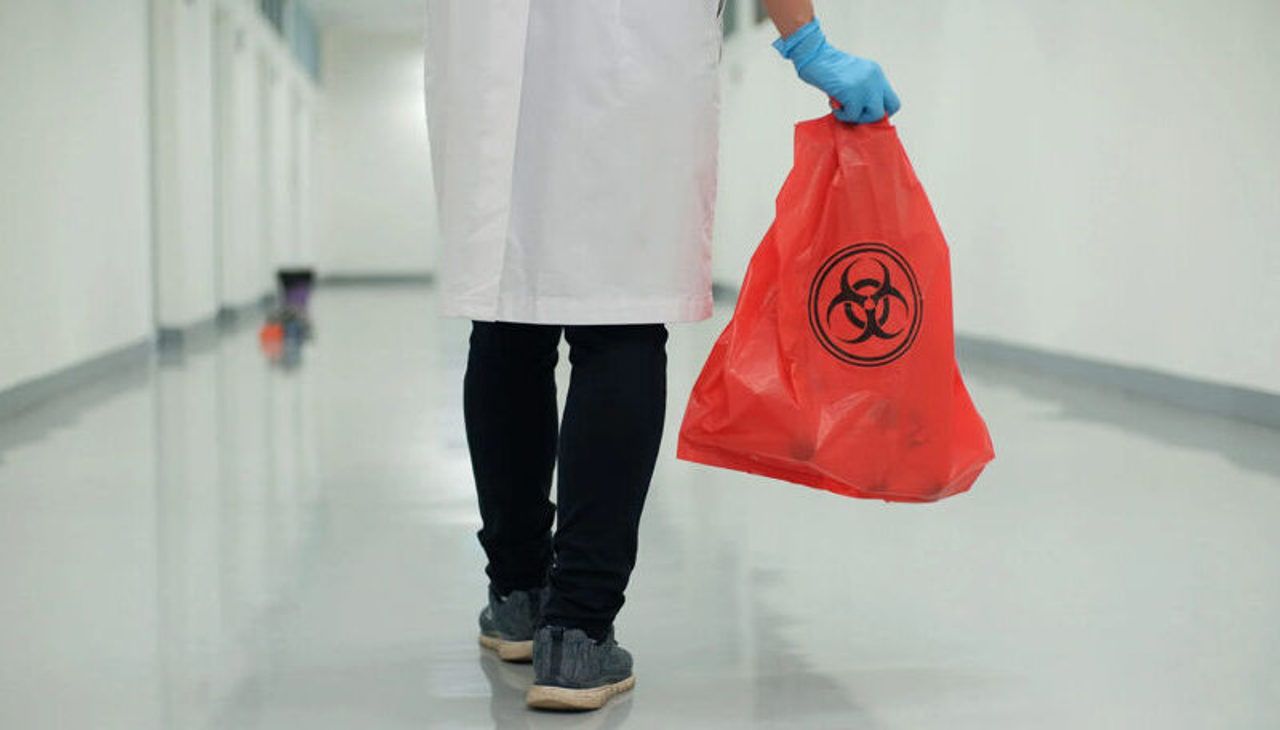 După stoparea înhumării, deșeurile anatomopatologice rămân în spitale. Ce spun autoritățile 