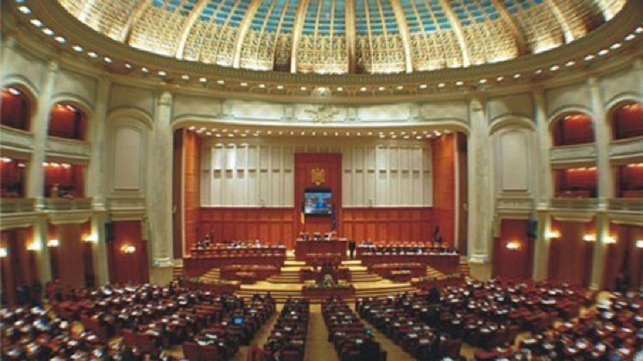 Romanian Parliament is debating the resolution regarding the European perspective of the Republic of Moldova