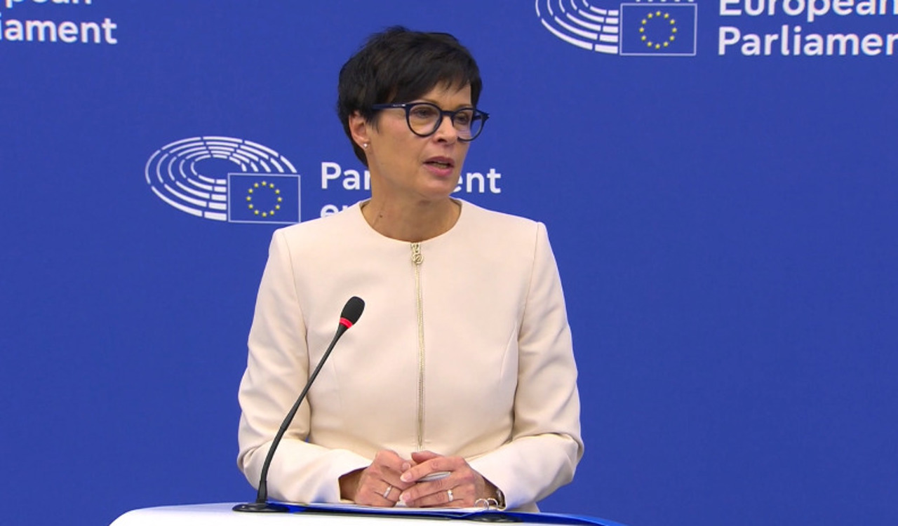 Moldova secures frontrunner EU accession roadmap for late October 