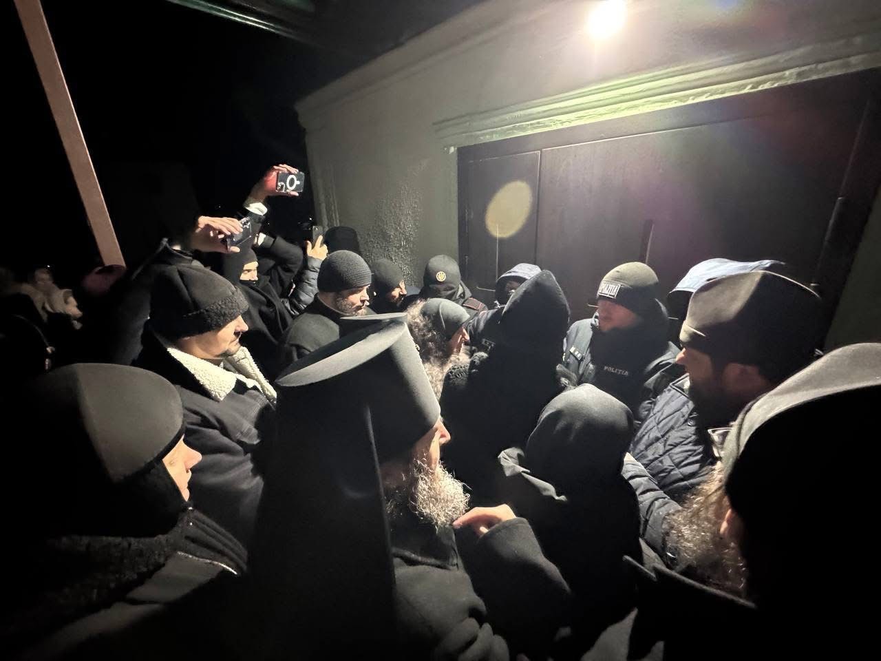 Mitropolia Basarabiei condamnă violențele de la Dereneu și face apel la autoritățile statului pentru intervenție urgentă