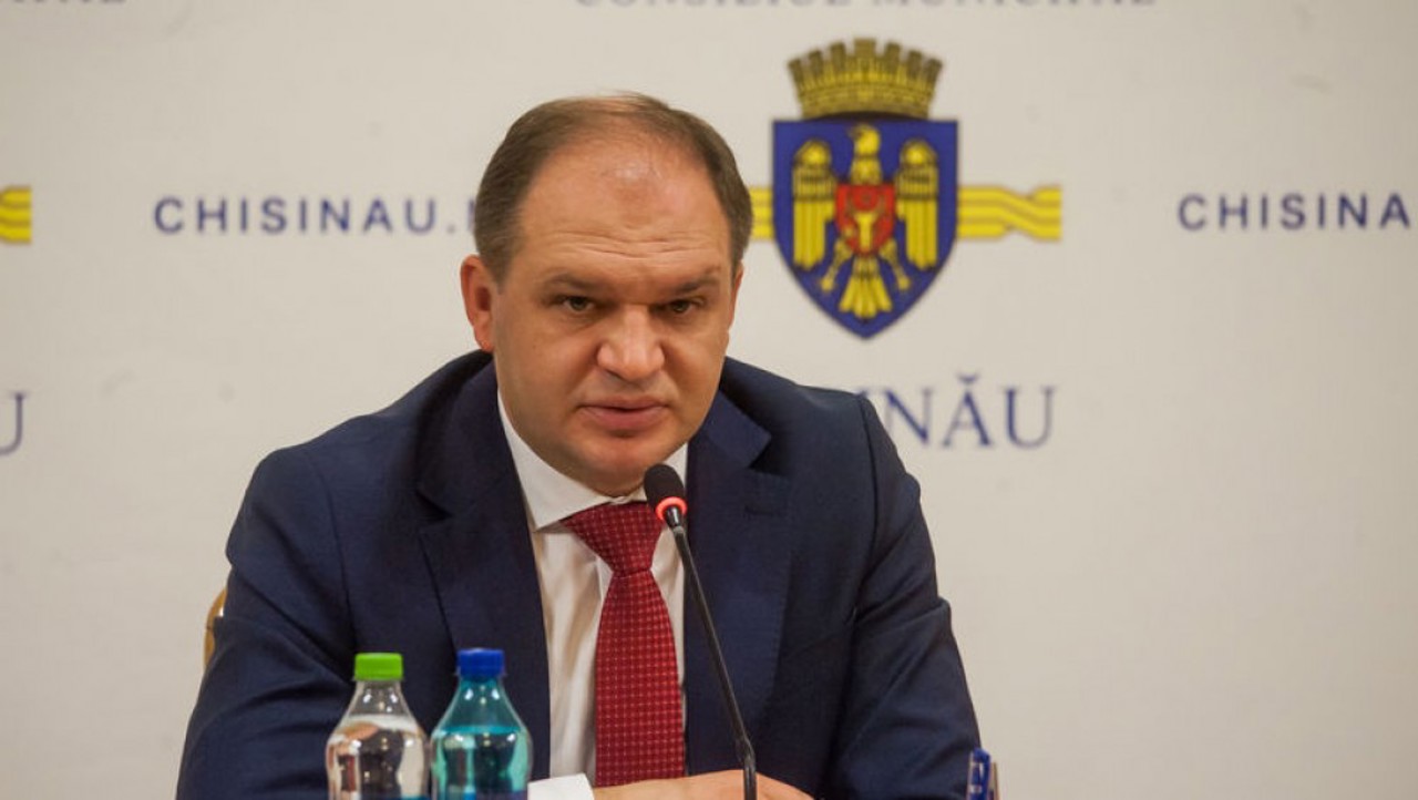 Члены совета ПДС обвиняют Иона Чебан в нарушении своих обязанностей. Как реагирует примар