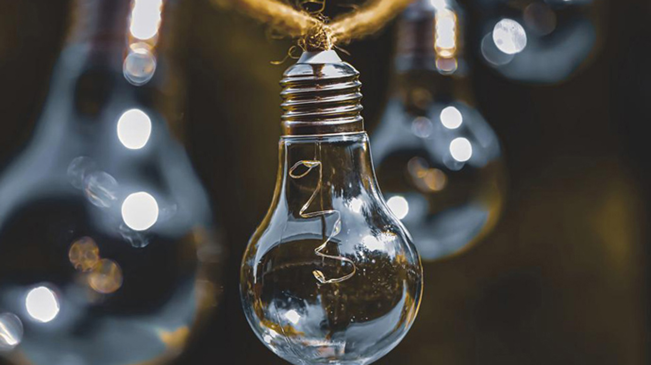 În mai multe regiuni din țară, inclusiv la Chișinău, sunt deconectări de la energia electrică