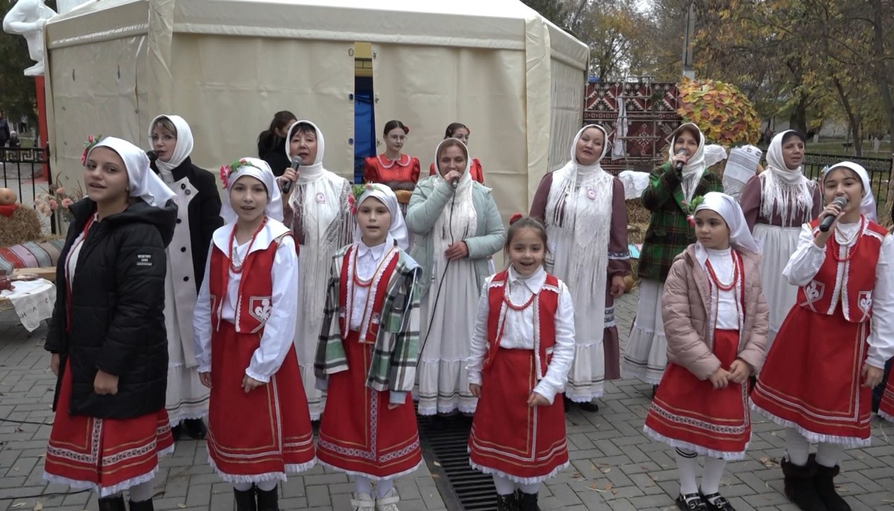 Locuitorii din Ceadîr-Lunga au celebrat Kasîm și hramul localității cu târguri, expoziții și concerte