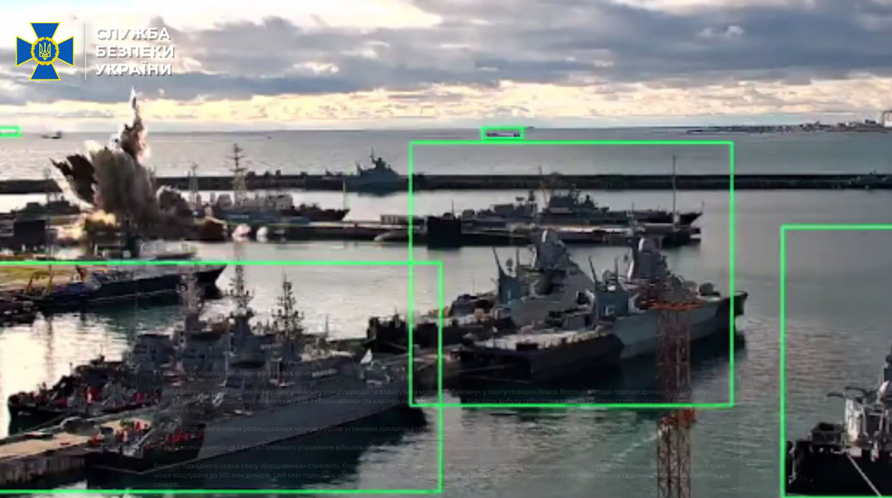 SBU susține că a lovit pentru prima dată un submarin rusesc în portul Novorossiisk