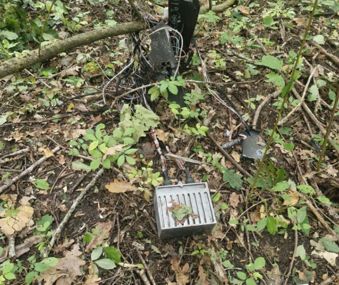 Încă o dronă: Serviciile specializate fac verificări după ce au găsit noi fragmente lângă Briceni
