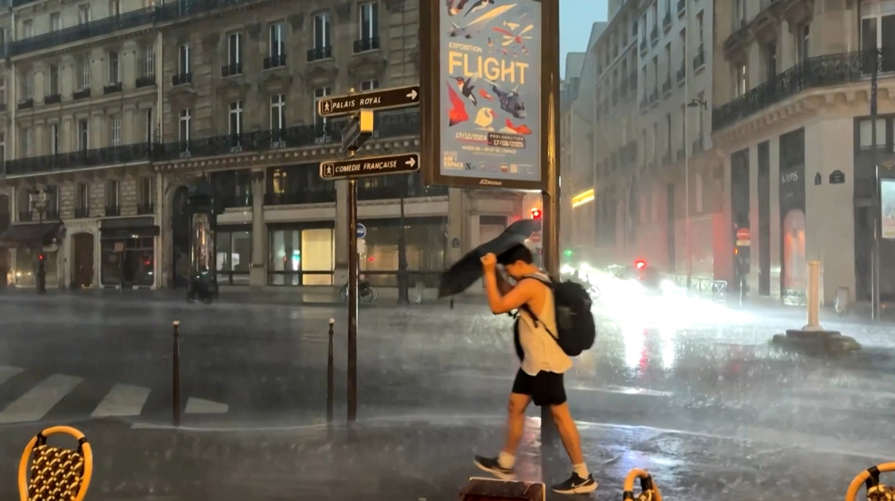 Pustiire după caniculă: Franța, sub teroarea furtunilor