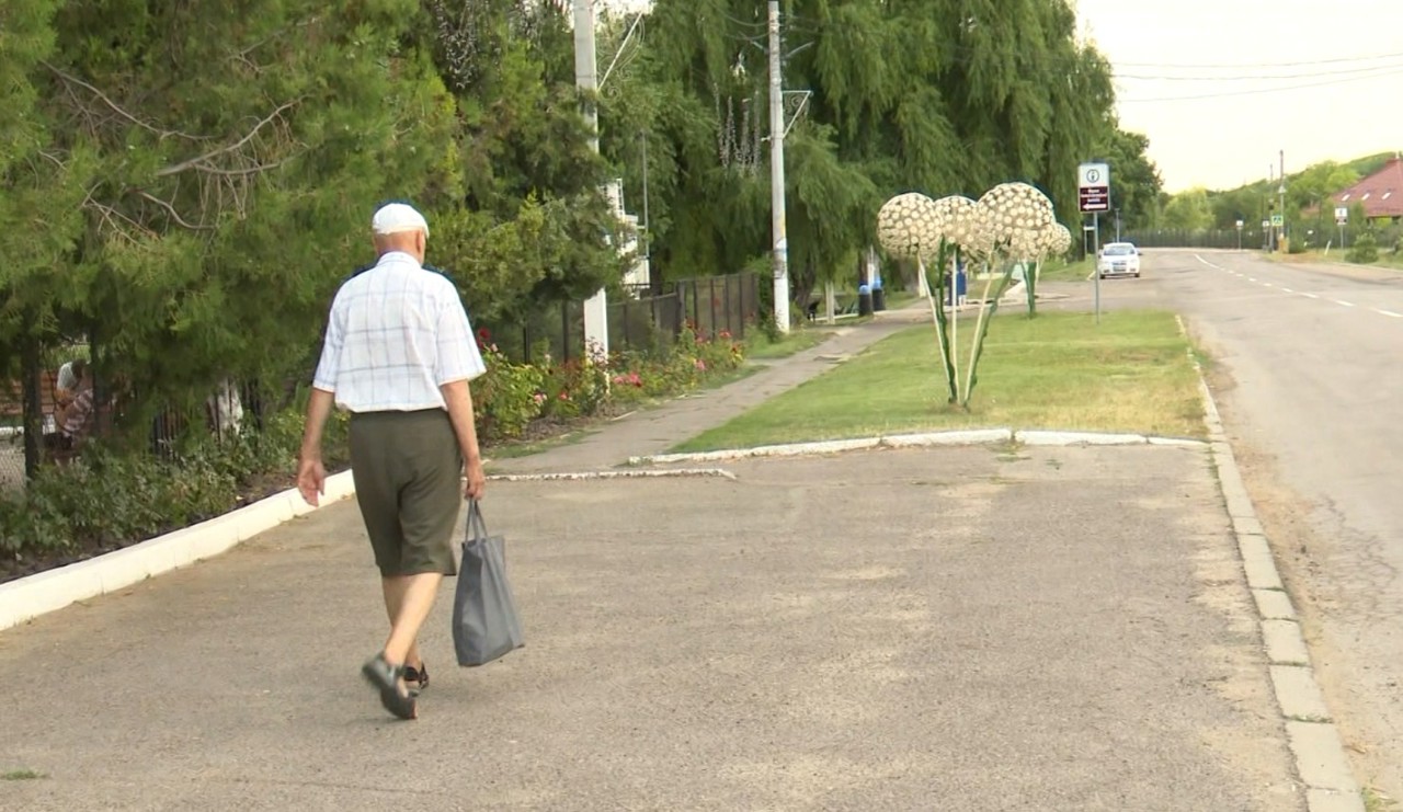De ce trăiesc femeile mai mult decât bărbații? Ce spun oamenii despre longevitate 