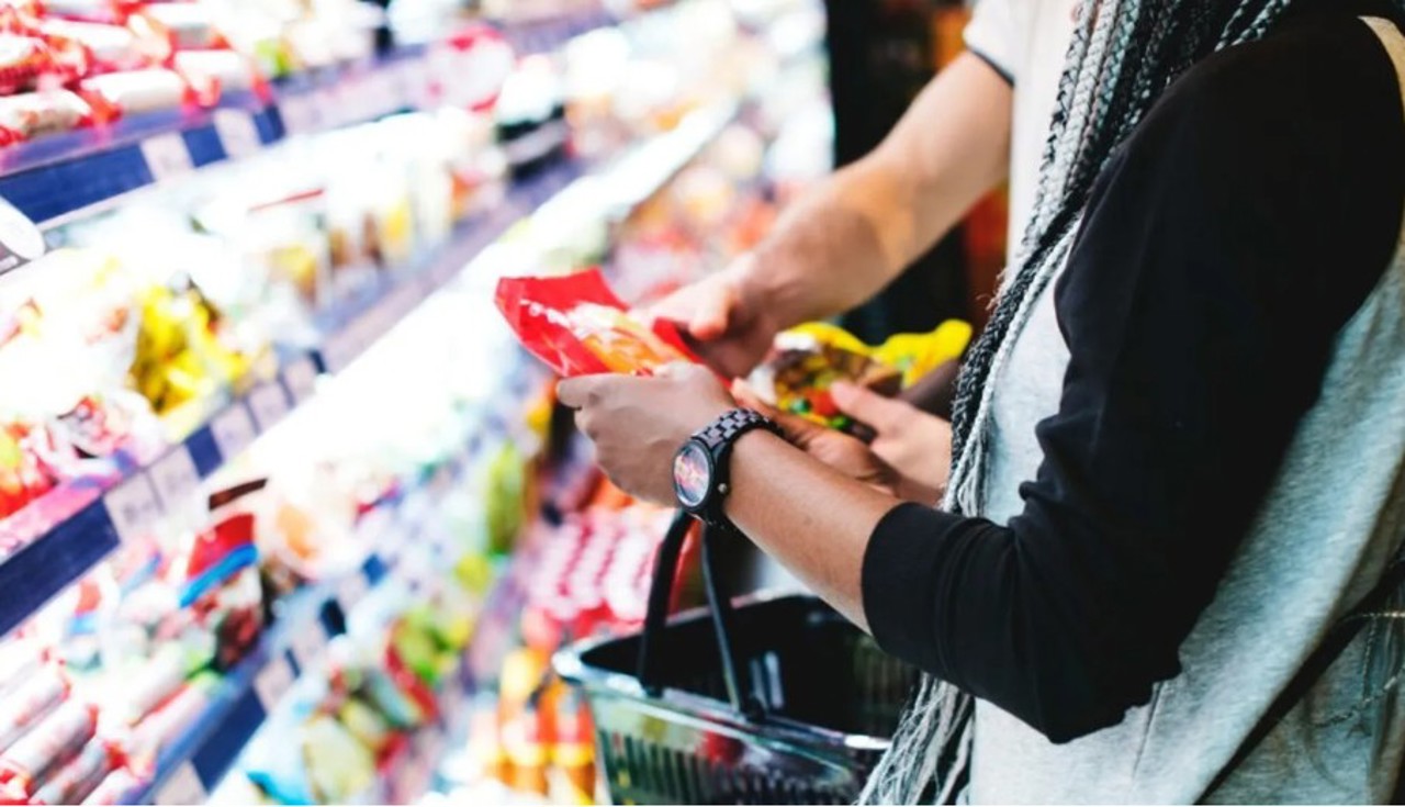De unde vin alimentele: Magazinele mai mari de 30 de metri pătrați vor indica țara de origine lângă preț