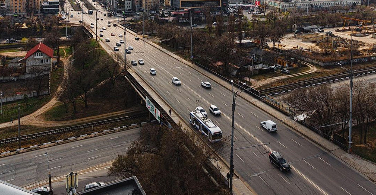Podul de la Bulevardul Renașterii Naționale, lângă Circ, va fi reabilitat din septembrie. Alte lucrări majore anunțate pentru Chișinău