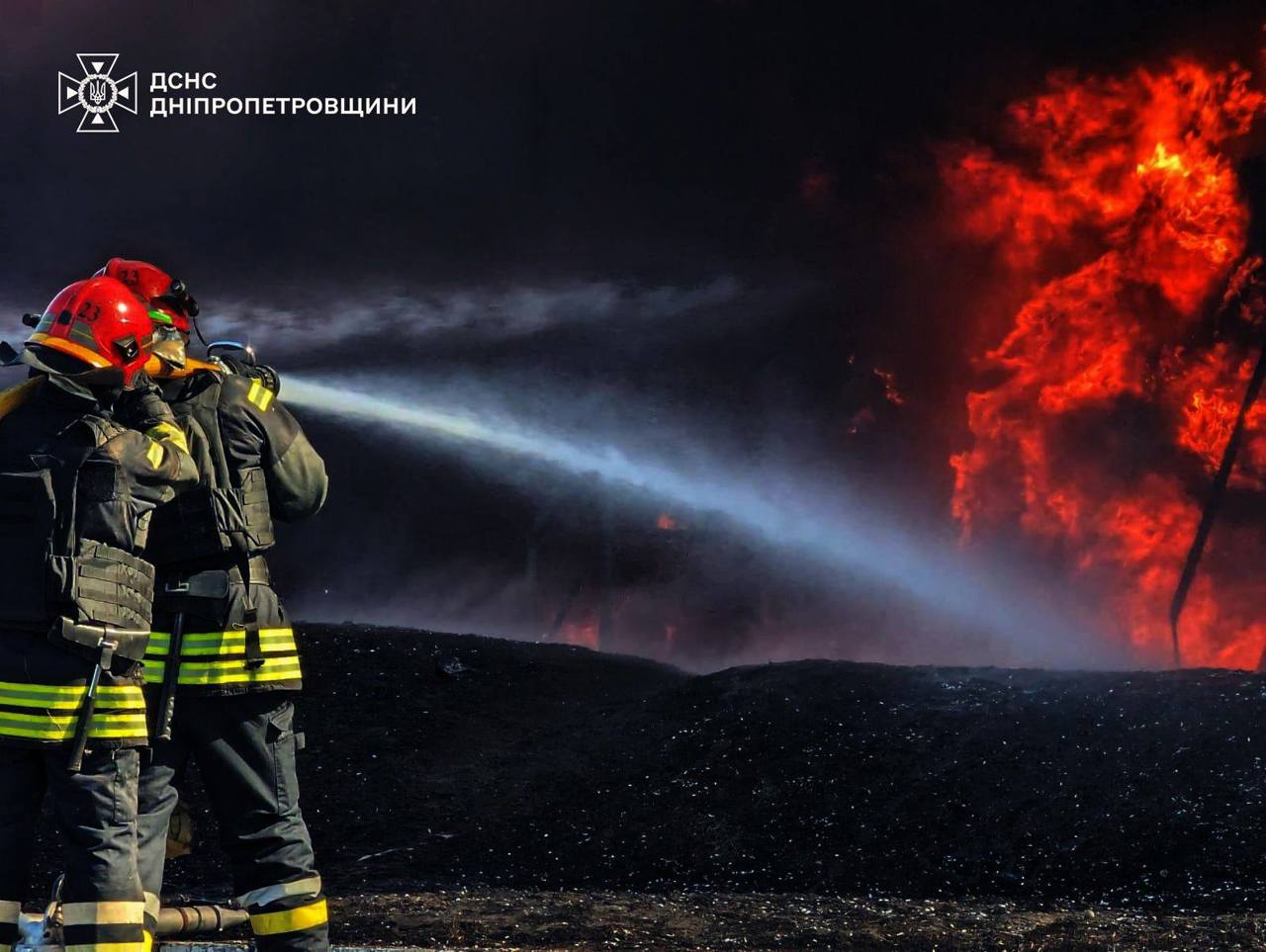 Ucraina, sub noi atacuri rusești: Incendii și pagube în mai multe regiuni