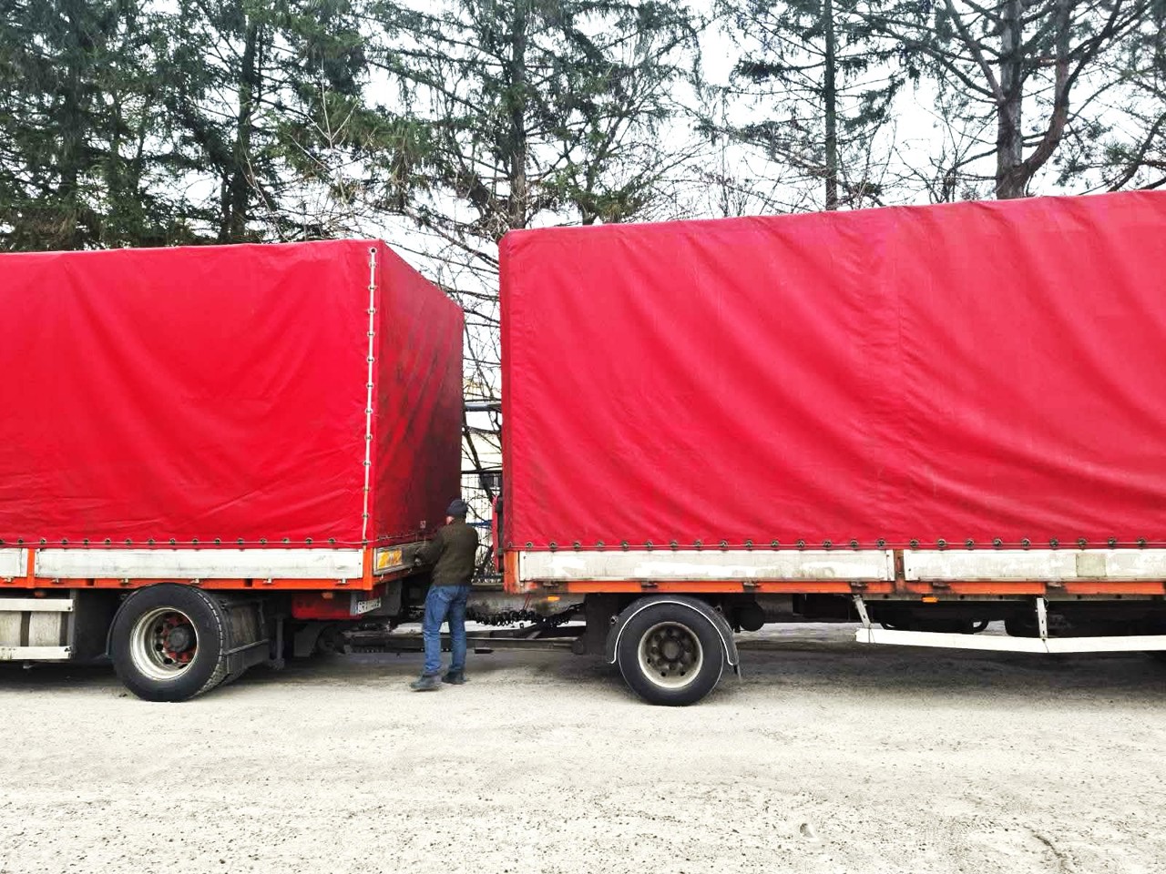 Un lot de aproape șase tone de bomboane, reținut la vama Leușeni. Precizările ANSA