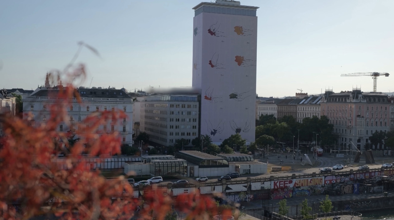 Moldovan art wraps Vienna Ringturm as bilateral ties strengthen