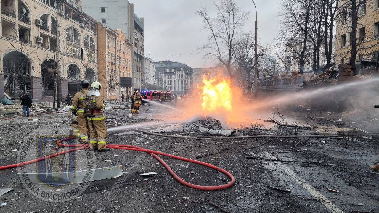 Atacuri masive cu rachete la Kiev și Krivoi Rog. Catedrală, bombardată în ajun de Crăciun