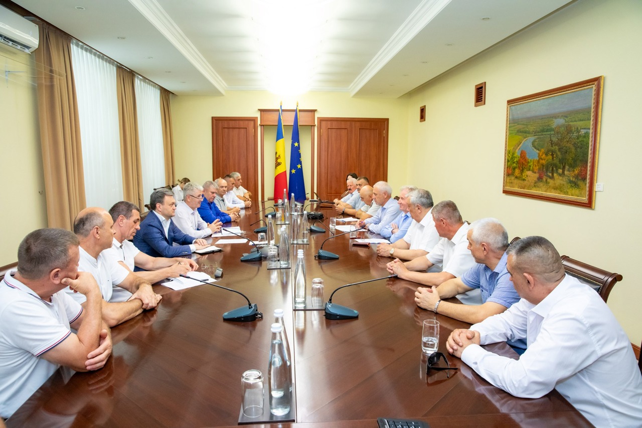Premierul Recean anunță crearea unui Birou dedicat veteranilor de război