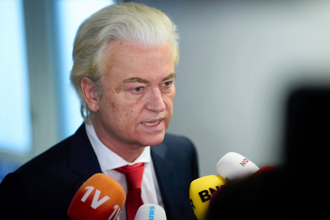 Corespondență Dan Alexe // Olanda se regăsește fără guvern, după ce extrema dreaptă părăsește coaliția