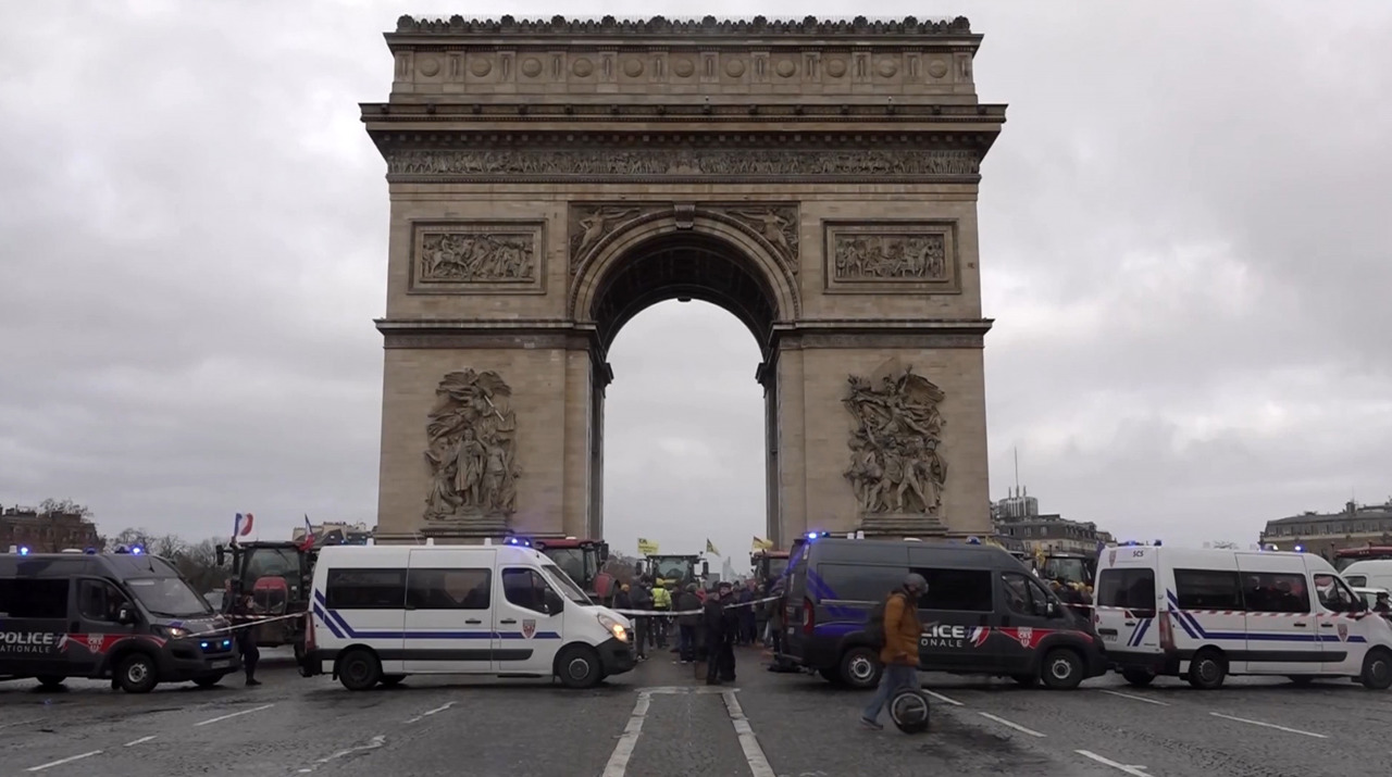 Proteste ale agricultorilor în mai multe state UE, înaintea posibilei aprobări a Acordului Mercosur