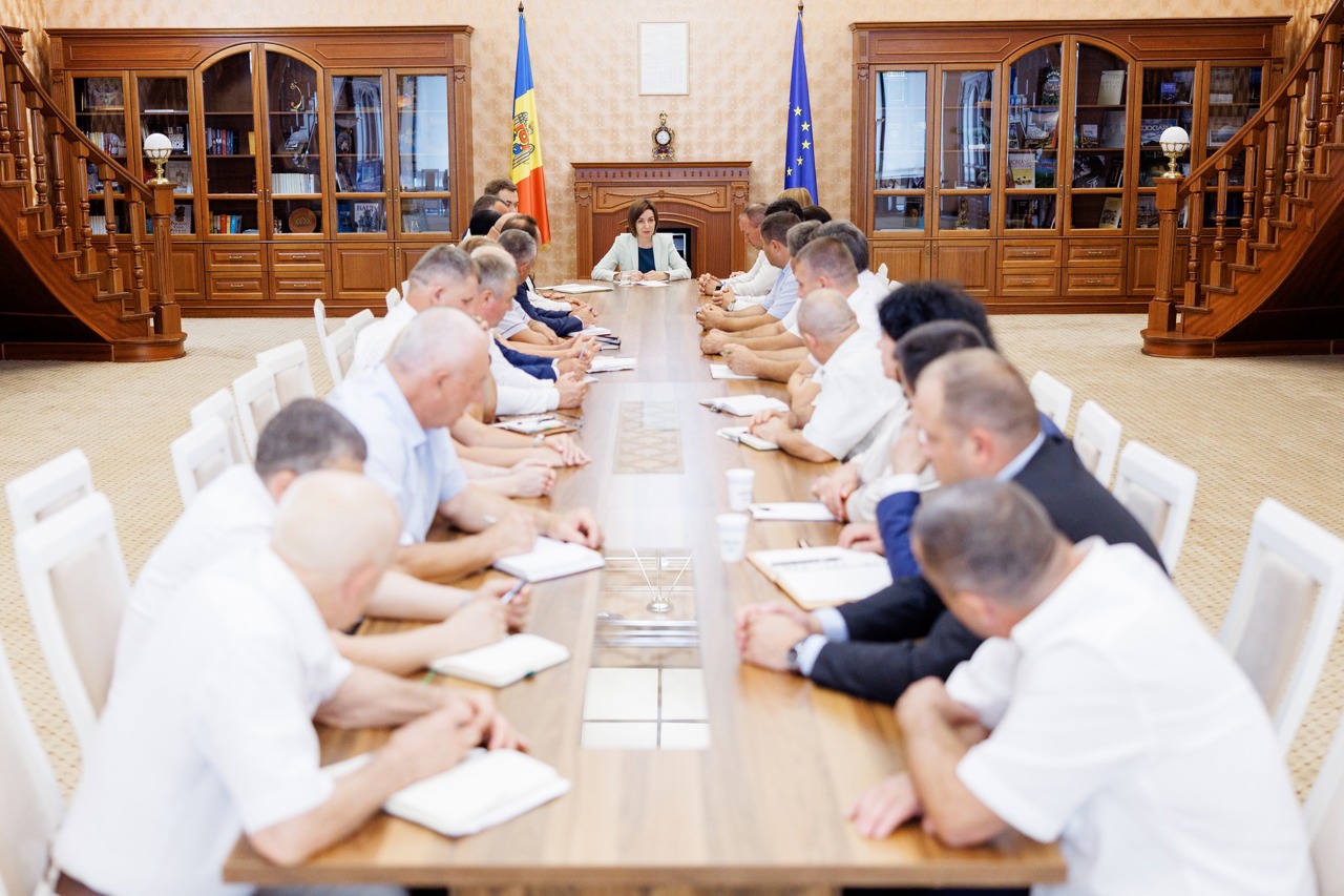 Maia Sandu îndeamnă președinții de raioane să sprijine parcursul european al Republicii Moldova