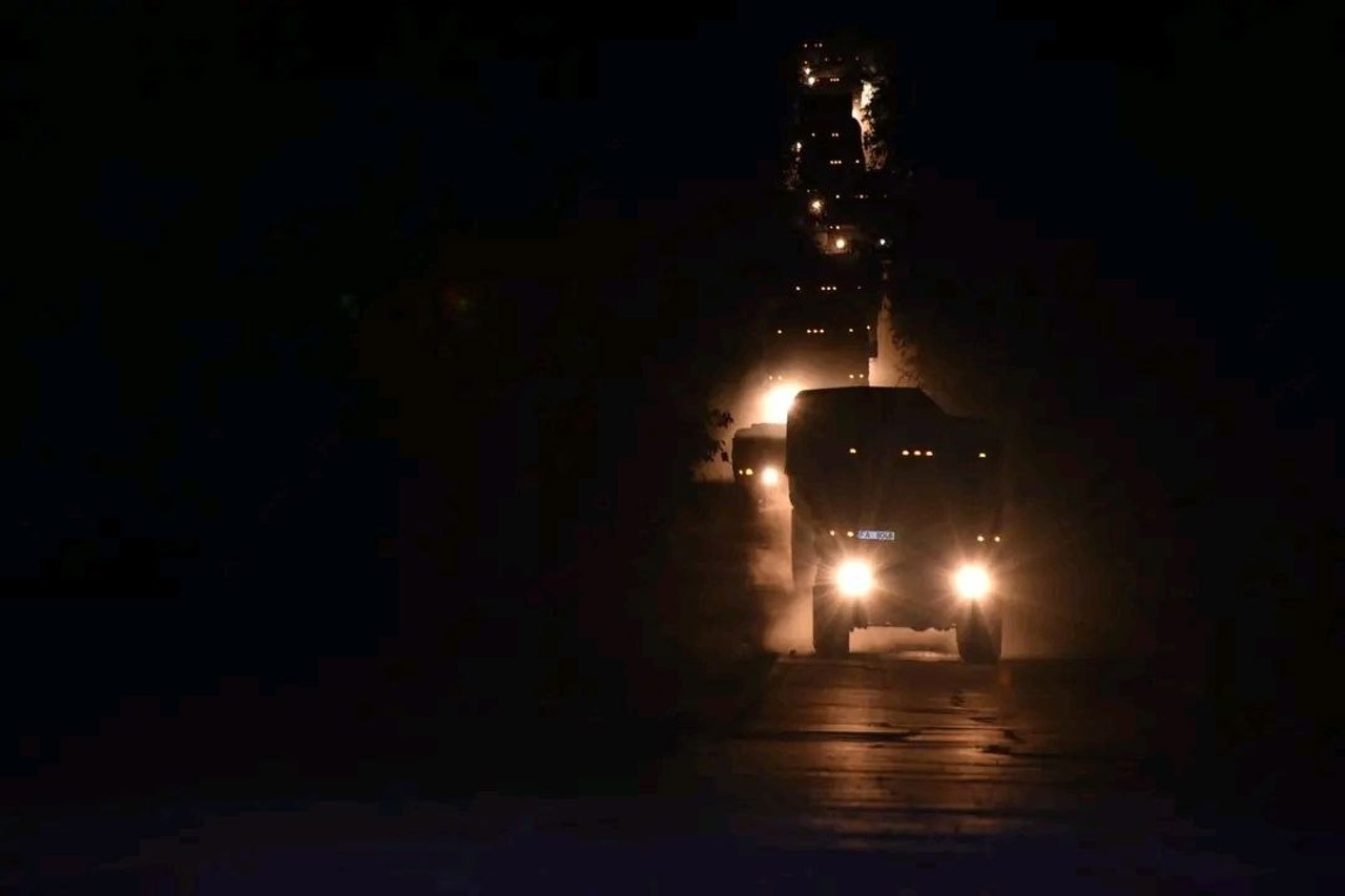 Coloane de tehnică militară vor traversa centrul și sudul țării. Precizările Ministerului Apărării
