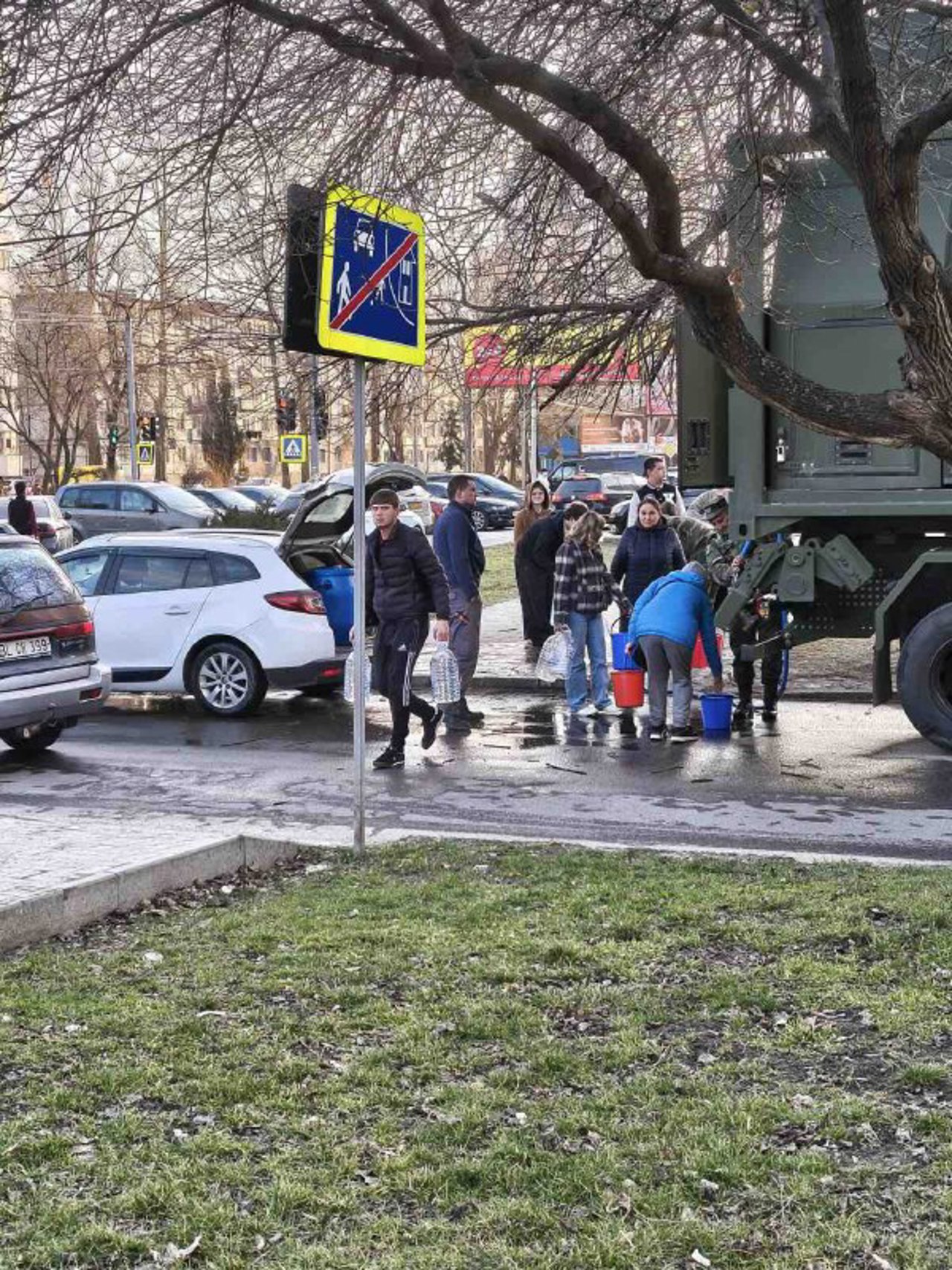 IGSU și Armata Națională asigură cu apă locuitorii din nordul R. Moldova: 92.9 tone transportate în mai multe raioane