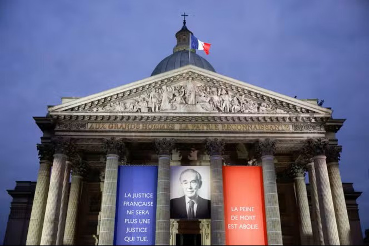 Parisul găzduiește un cenotaf dedicat lui Robert Badinter, originar din Basarabia | MAE: „Un gest de recunoaștere națională” 