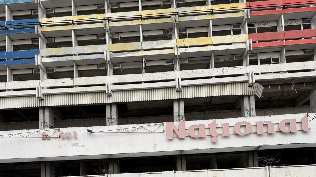  Fostul Hotel „Național” – „centru de criminalitate ridicată” | Lilian Carp anunță obligații legale noi pentru clădirile cu „risc major de securitate”