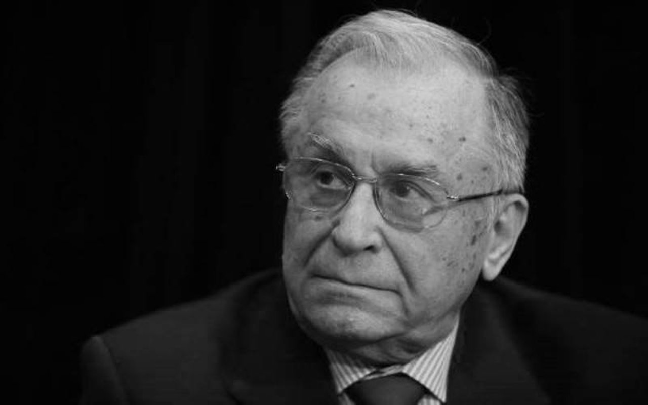 Скончался бывший президент Румынии Ион Илиеску: соболезнования политиков, траур в день похорон