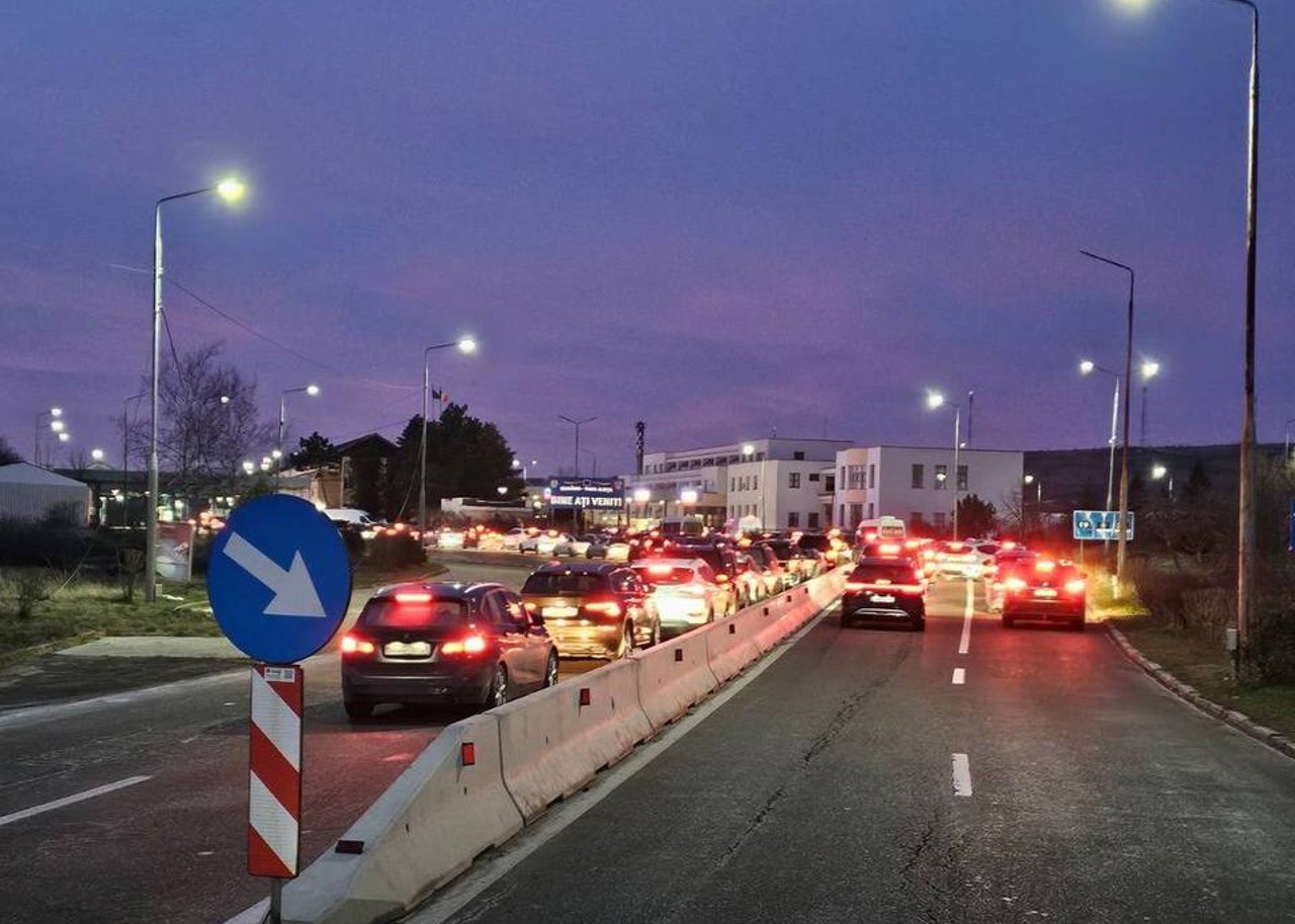 Flux sporit de călători la PTF Leușeni, pe direcția de ieșire din țară. Autoritățile recomandă rute alternative