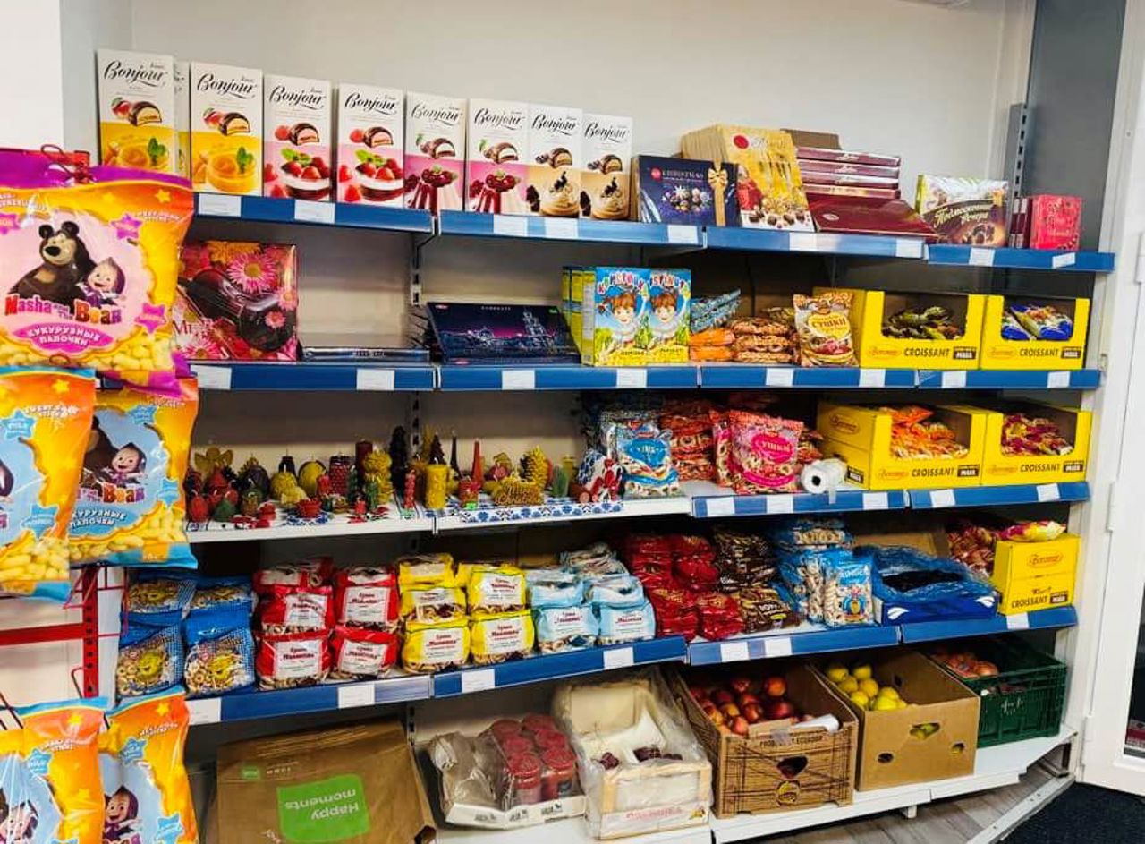 Departe de Moldova, aproape de gusturile de acasă: magazinul moldovenesc din Bruxelles, tot mai căutat de sărbători