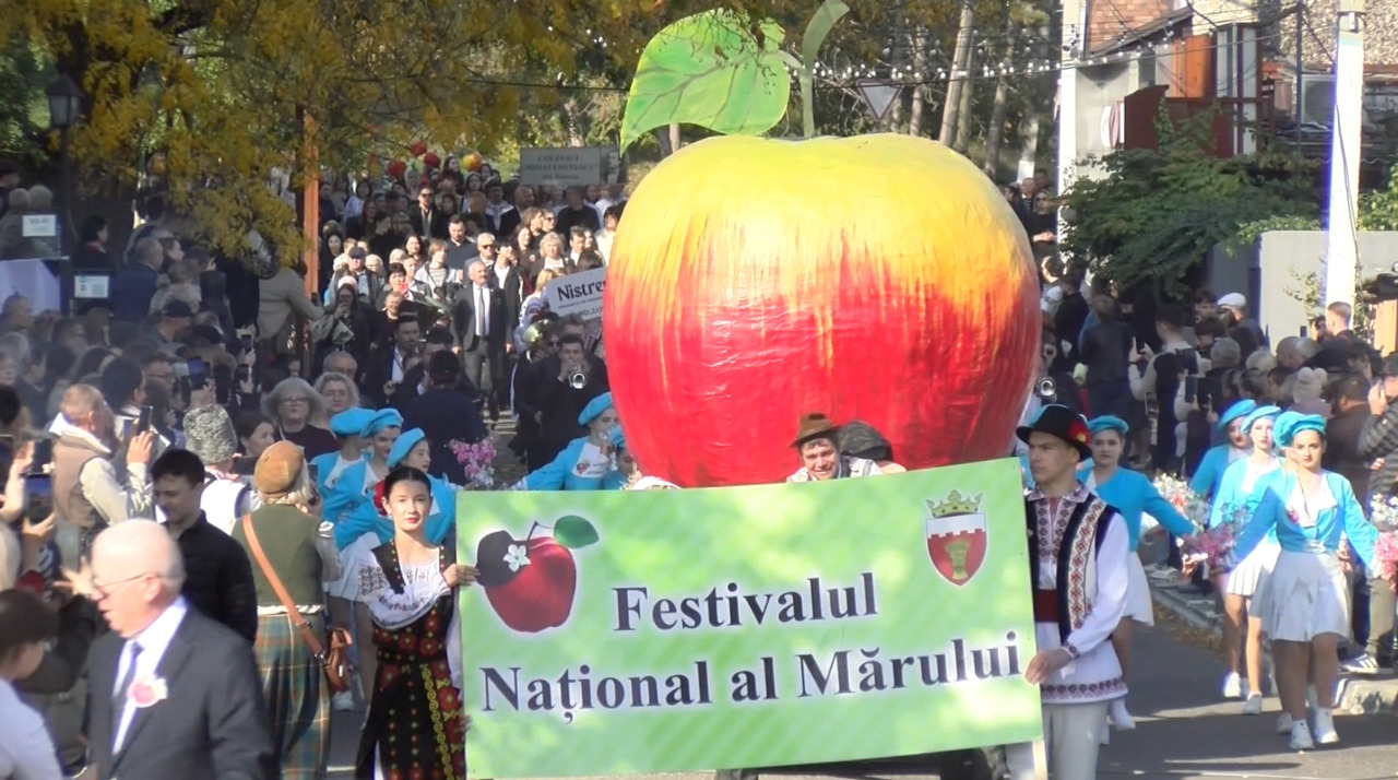 Festivalul Mărului de la Soroca, la cea de-a 15-a ediție: Expoziții, delicii și tradiții