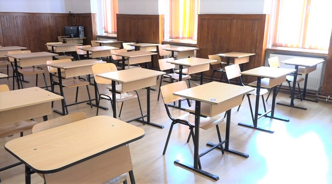 Sute de elevi din satul Slobozia Mare vor beneficia de condiții mai bune de învățământ