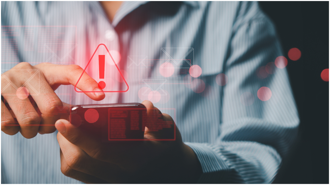 Escrocherii telefonice tot mai frecvente: Apeluri cu „urgențe” false pentru a fura date și bani