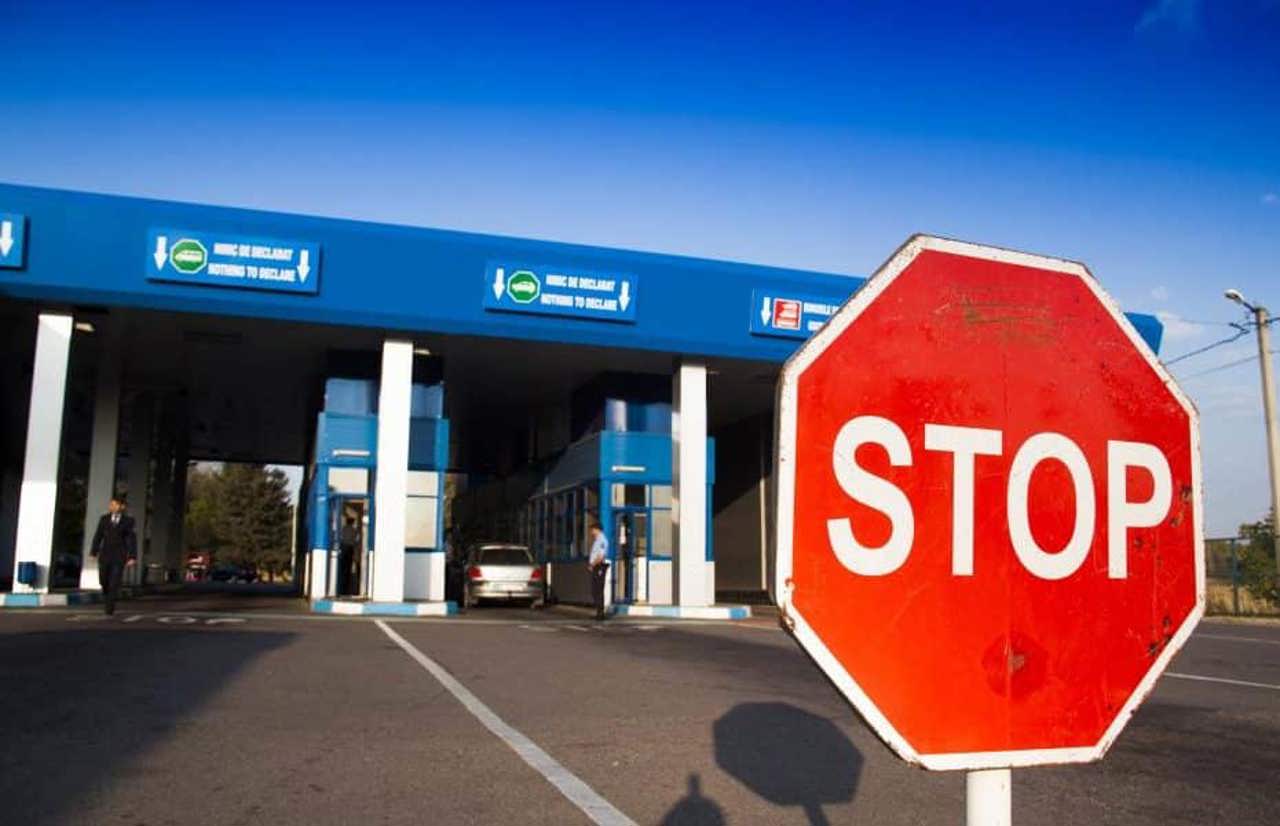 Protest la PTF Leușeni-Albița. Mai mulți transportatori de colete s-au arătat indignați că nu au fost lăsați să treacă