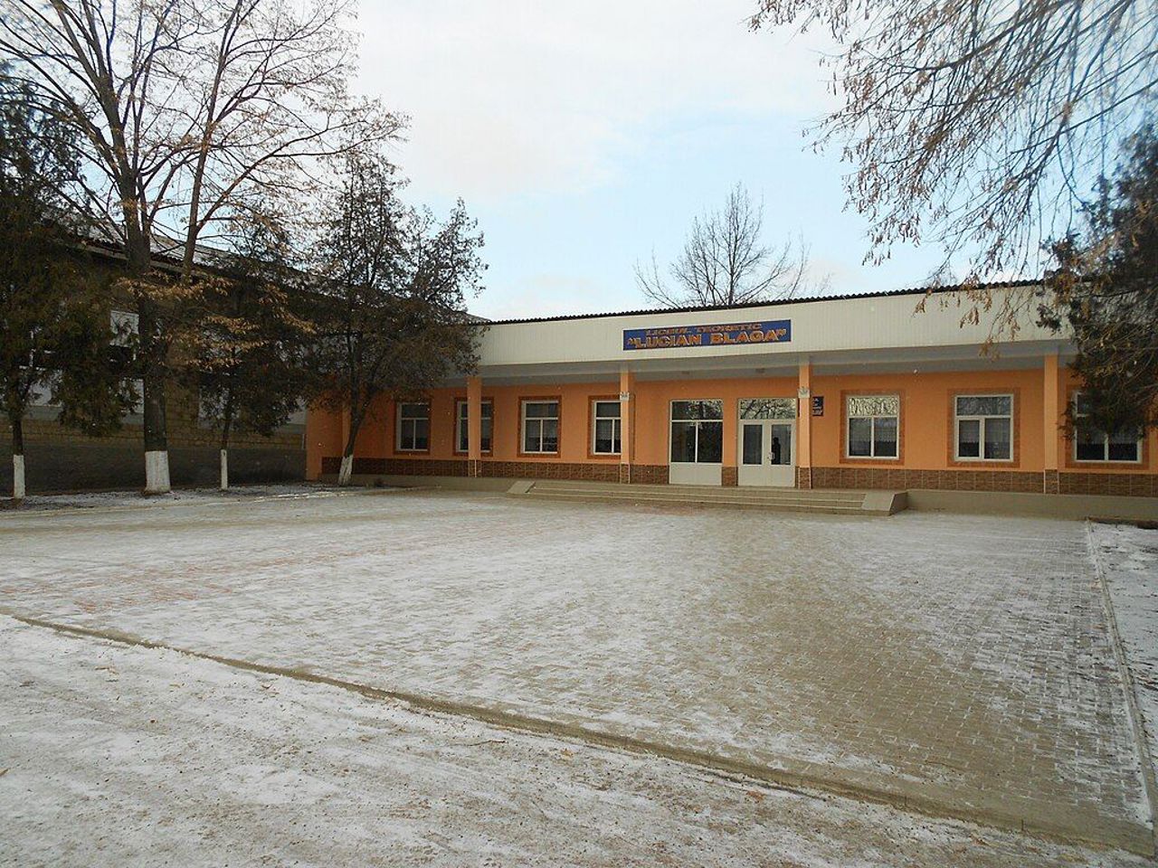 Amenințări anonime pe Telegram alarmează școlile din Bălți: Poliția verifică toate instituțiile 