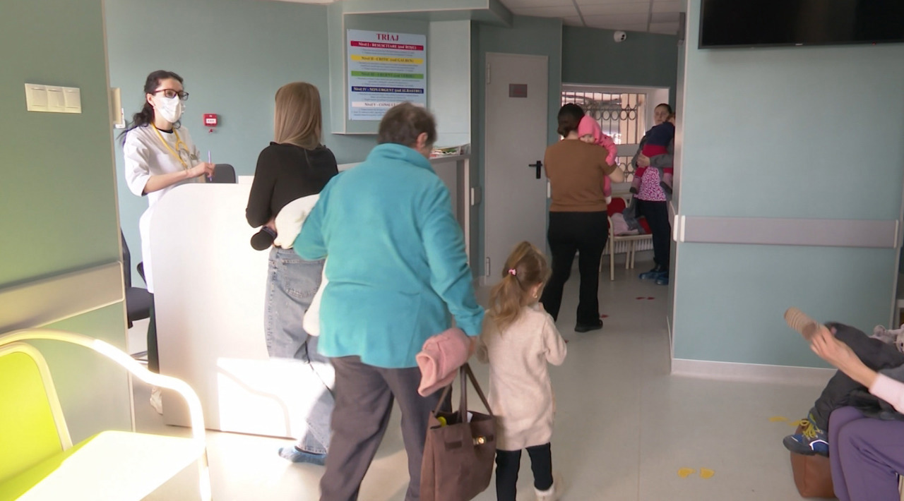 Numărul copiilor internați în spital cu pneumonii și bronșite, în creștere