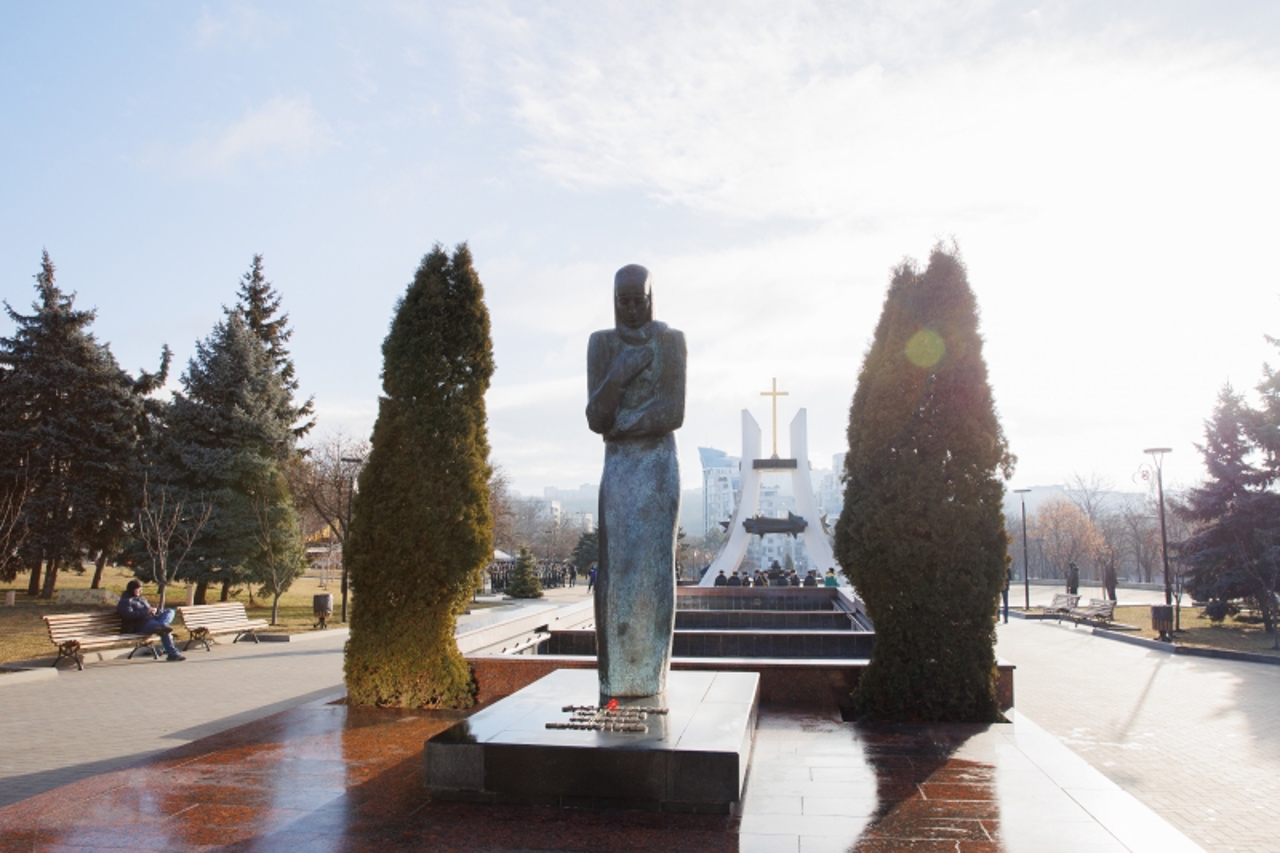 Astăzi sunt omagiați eroii căzuți în războiul din Afganistan: Maia Sandu: „Pentru ei, pentru urmașii lor, viața are prioritate”