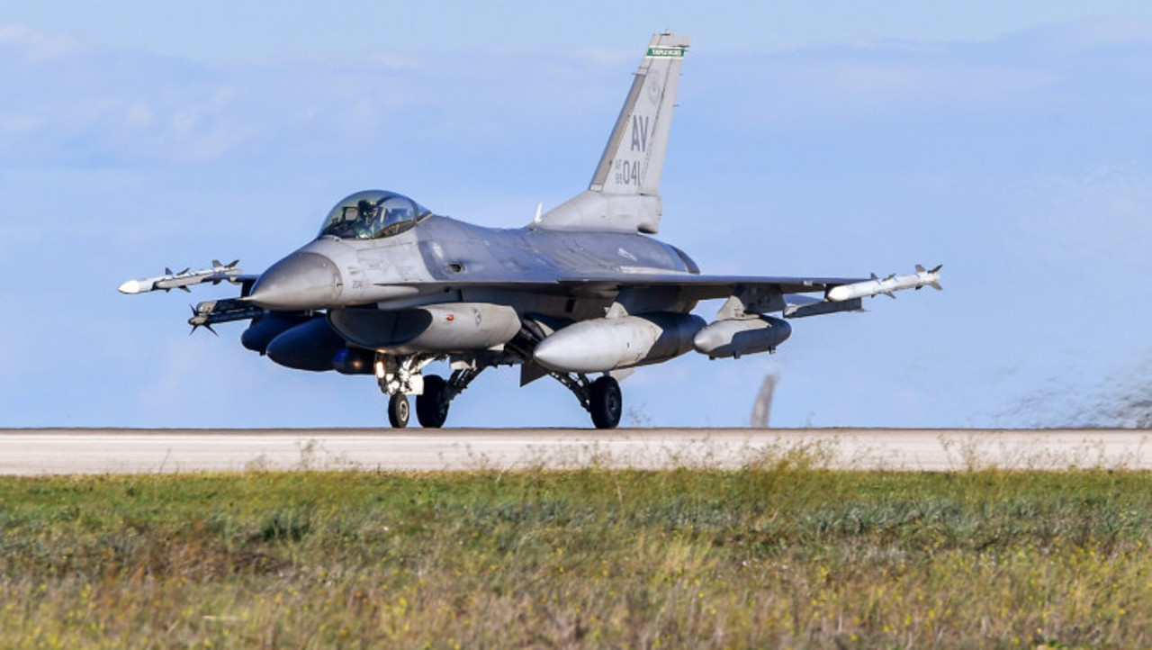 F-16s bolster Ukraine’s air defense against Russia